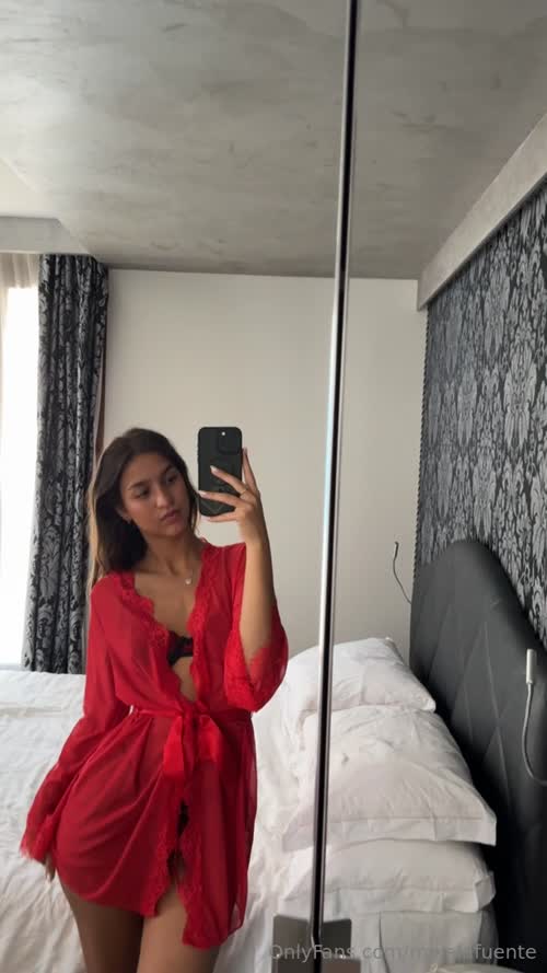 Mikaela Lafuente Nude Latina - Mikaela Lafuente. Nude Videos Latina