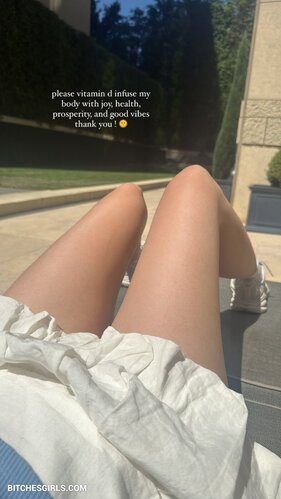 Pokimane Nude Celeb - Imane Anys Celeb Leaked Naked Photos
